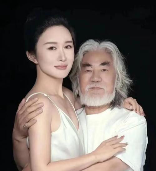 九点半9点半澳彩资料和张纪中回应前妻喊话与张纪中回应前妻喊话视频